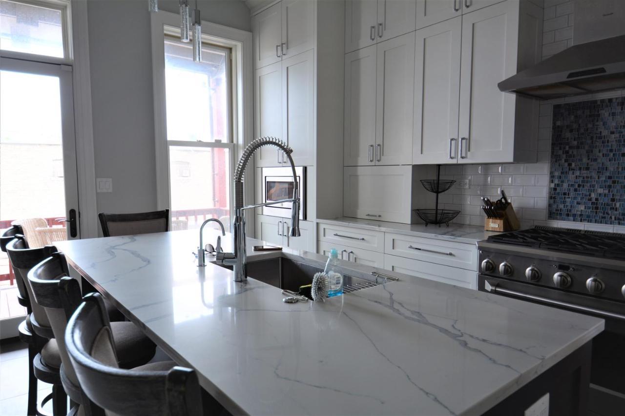 Penthouse Level, Stunning Wrigley Stay Chicago Exteriör bild